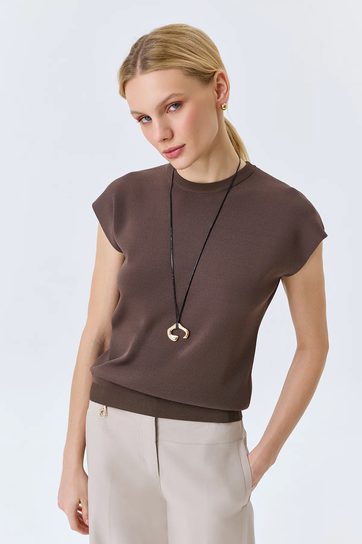 Вязаный топ из вискозы, 52