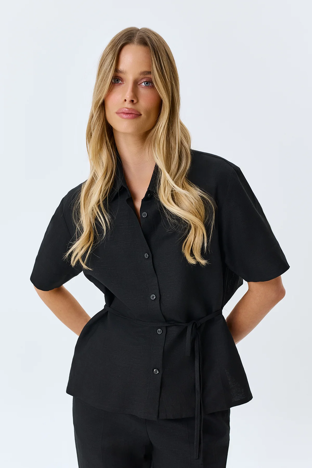 Рубашка офисная с коротким рукавом, 46