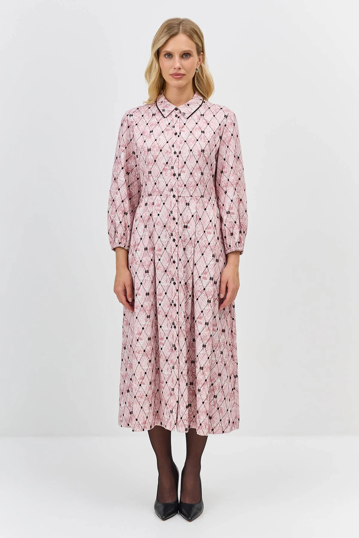 Лимитированная серия платье-рубашка с брендированным принтом и палантином, 44