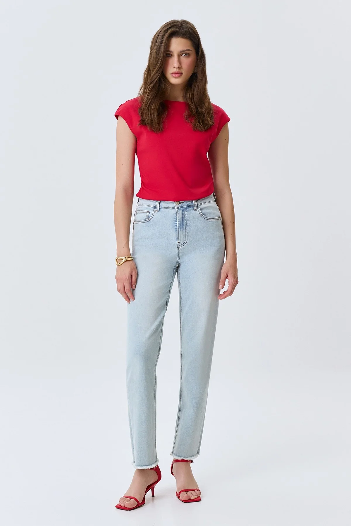 Светлые зауженные джинсы, 50