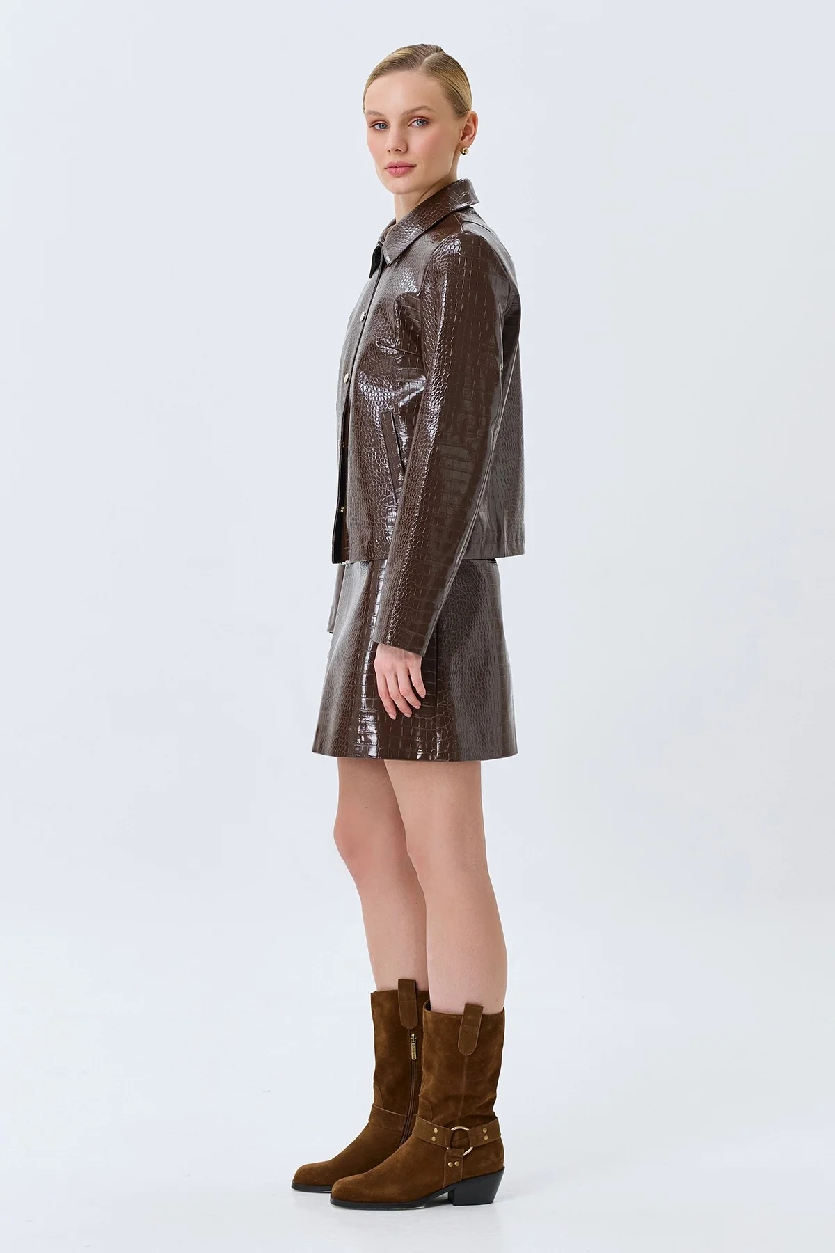 Мини-юбка из фактурной эко кожи, 48