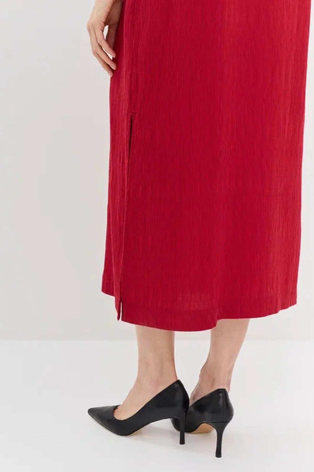 Элегантное платье миди в темно-красном цвете, 42р