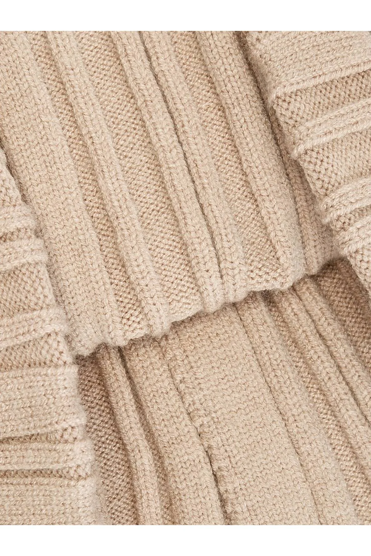 Шапка бежевая, One