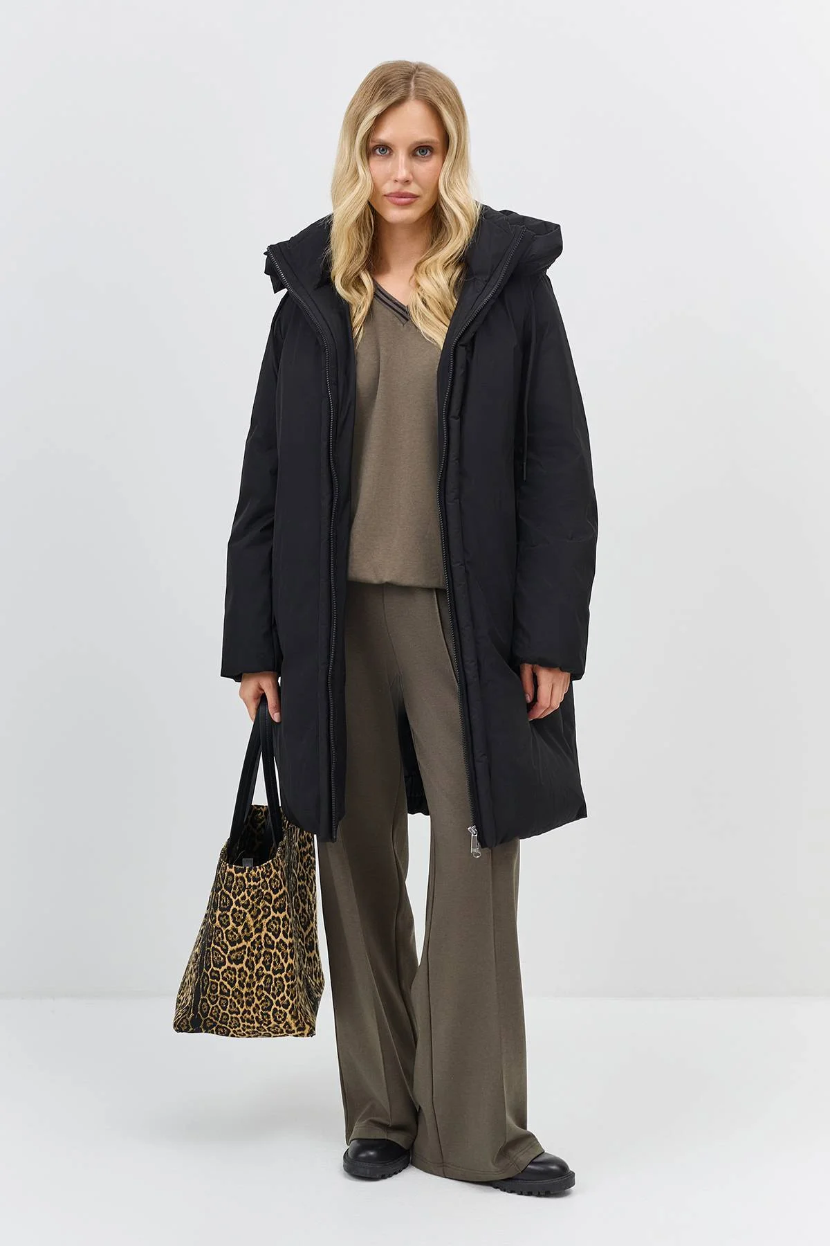 Лимитированная серия пуховое пальто с внутренней стёжкой с палантином, 38