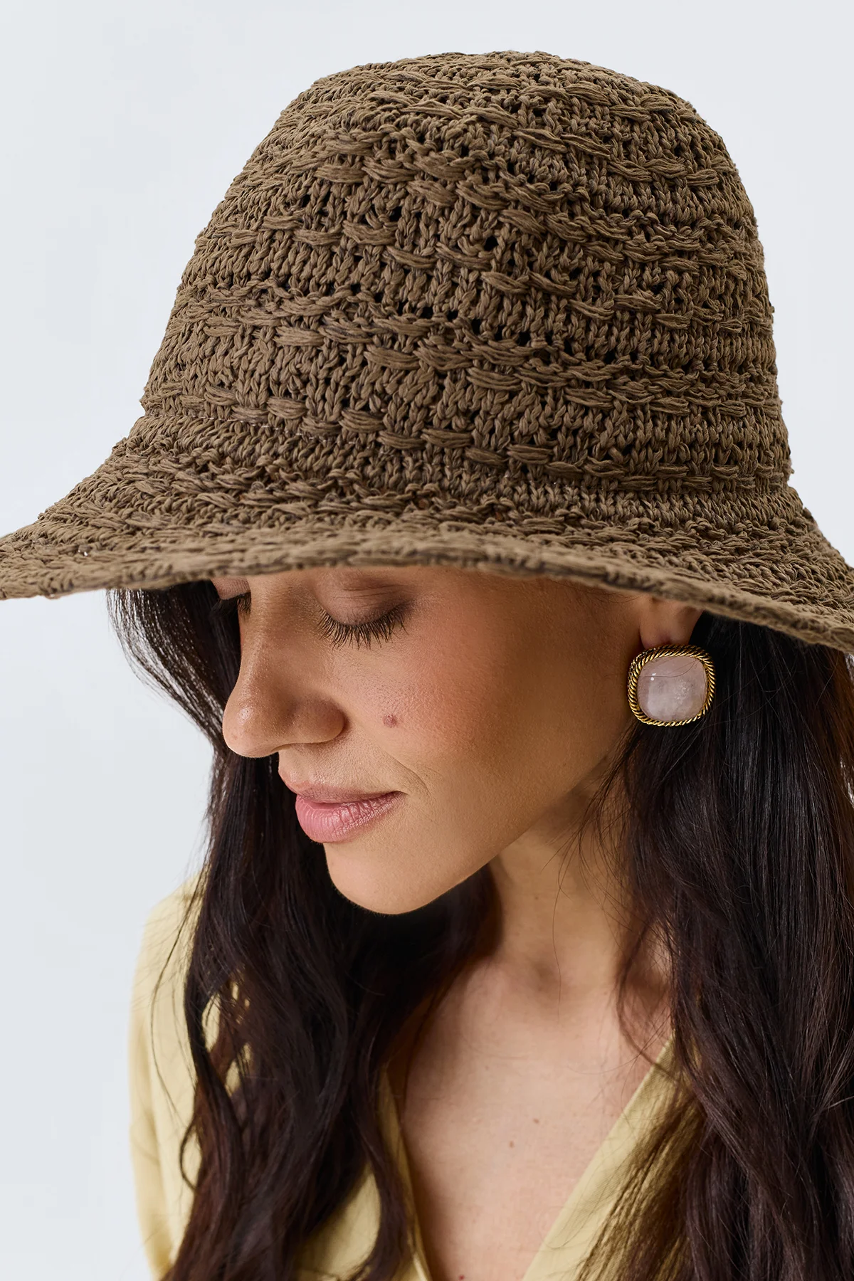 Плетеная шляпа с прямыми полями, One