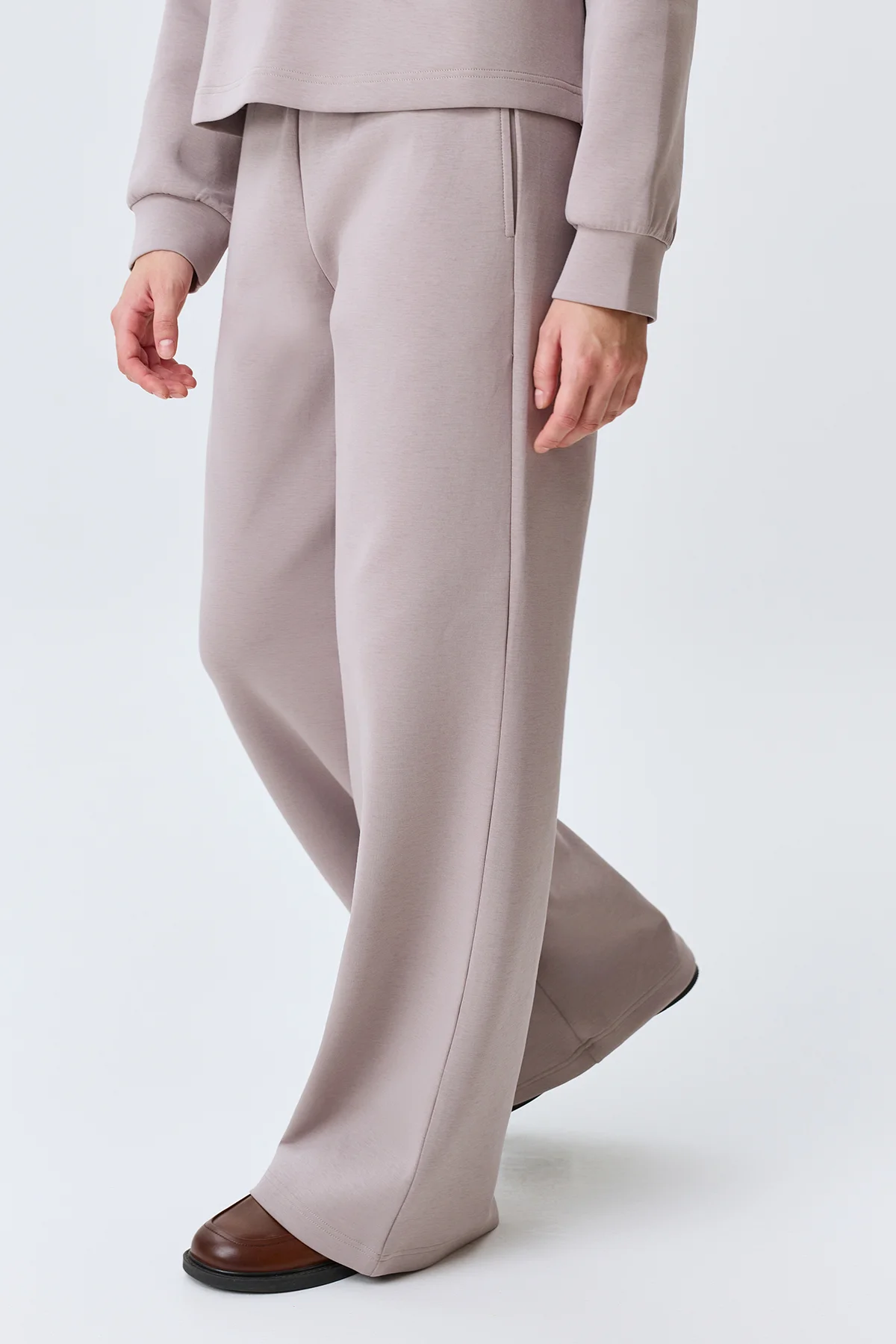 Прямые трикотажные брюки, 46