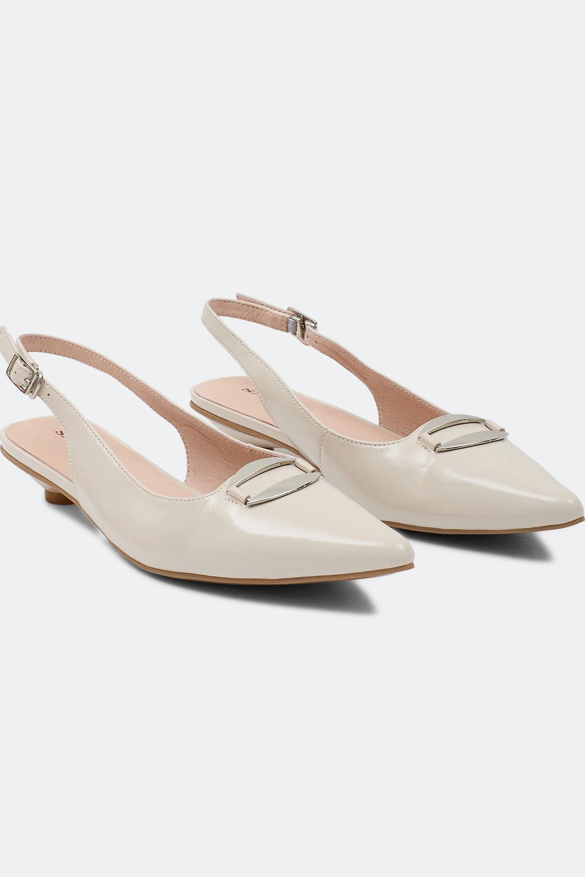 Слингбэки из натуральной кожи с декоративной пряжкой, 40