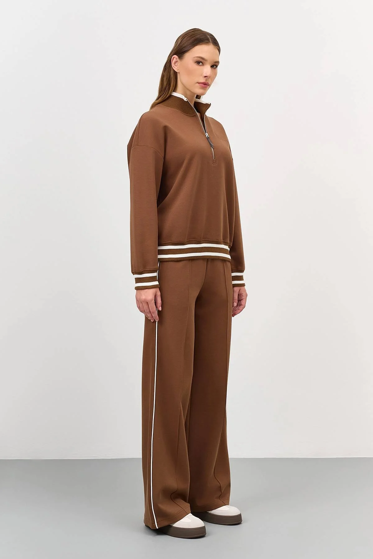 Лимитированная серия джемпер с короткой молнией и ремень, 52