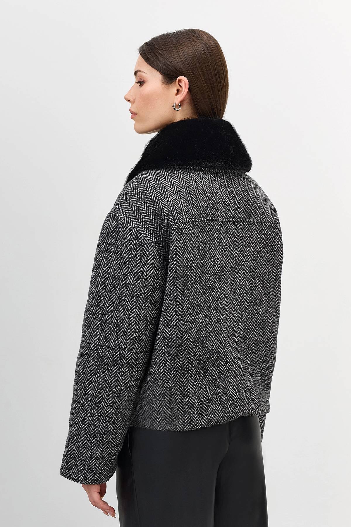 Лимитированная серия серая куртка с палантином, 40