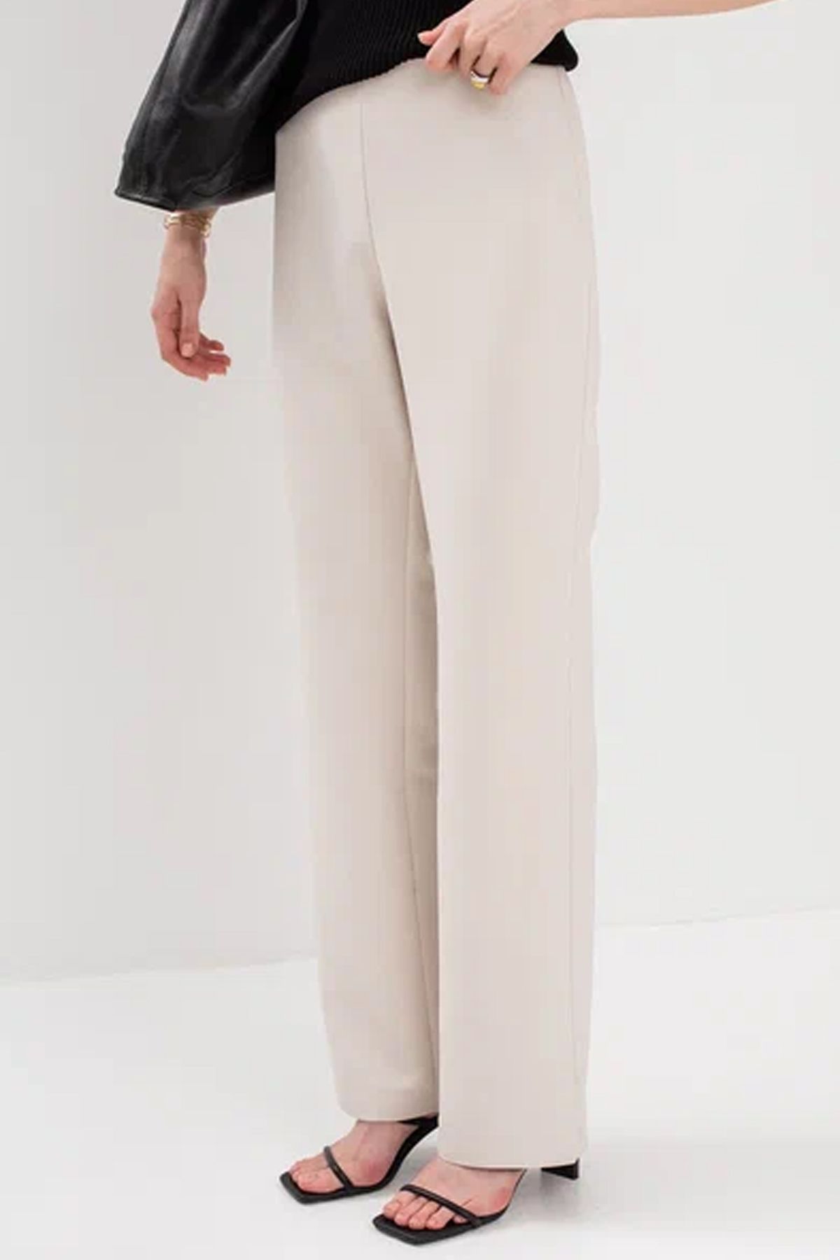 Классические брюки бежево-серого цвета прямого силуэта, 46р