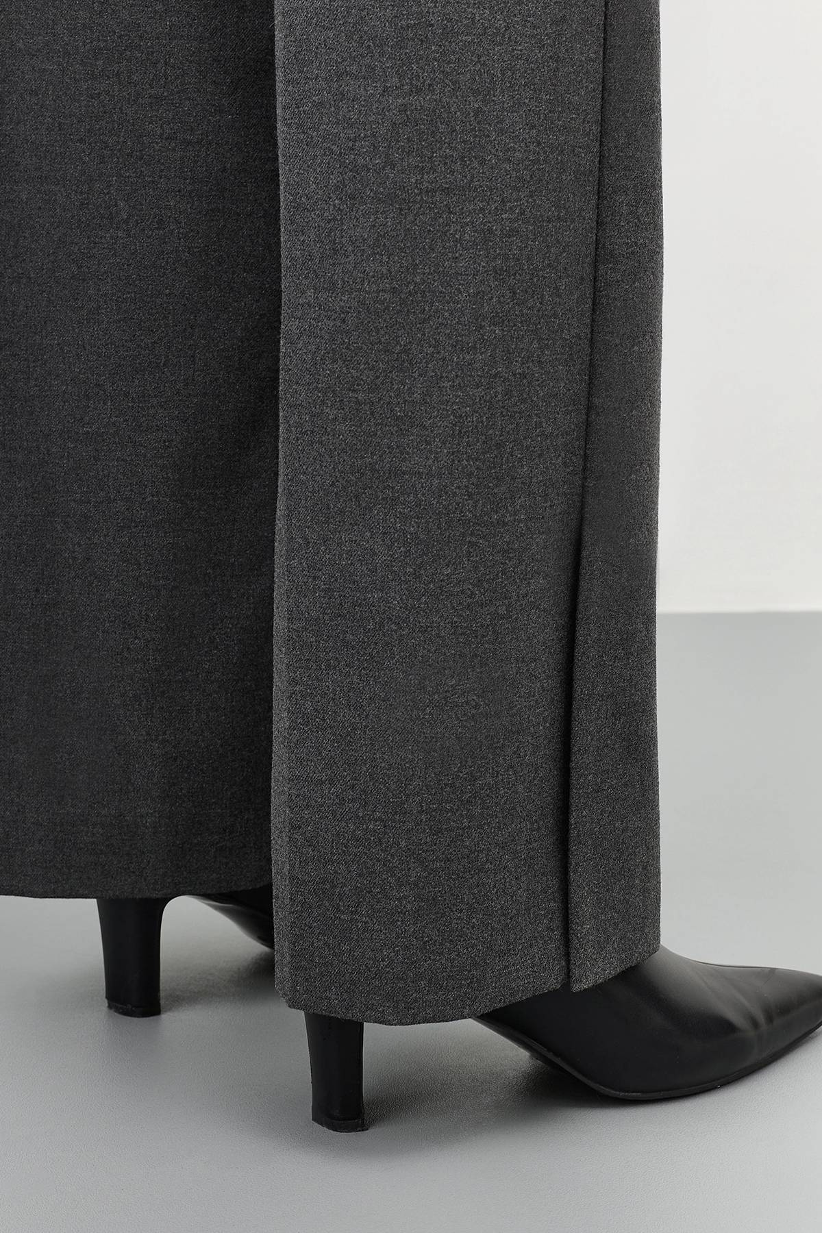 Меланжевые брюки со стрелками, 40