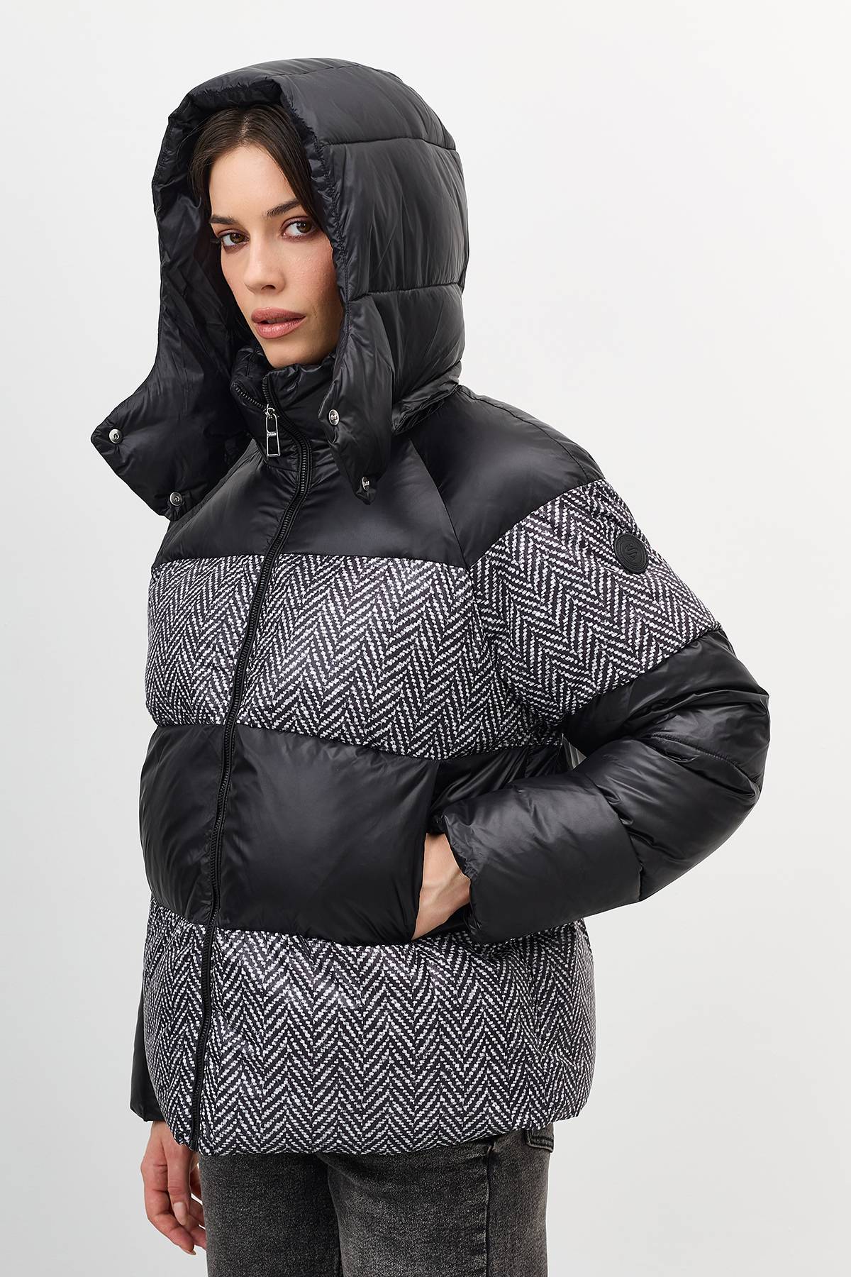 Лимитированная серия комбинированная куртка в стиле color block с палантином, 40