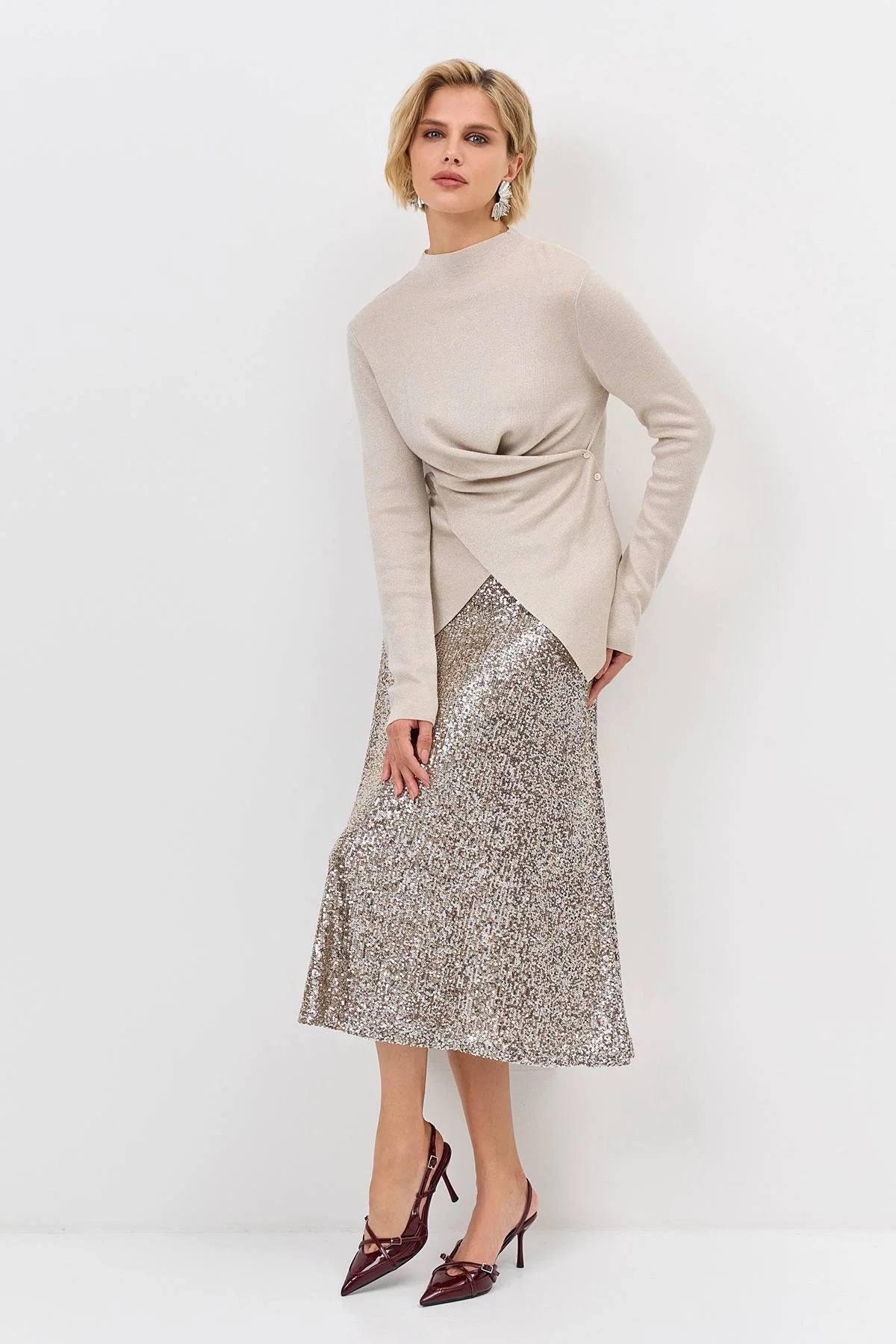 Яркая юбка-миди с искрящимися пайетками, 44