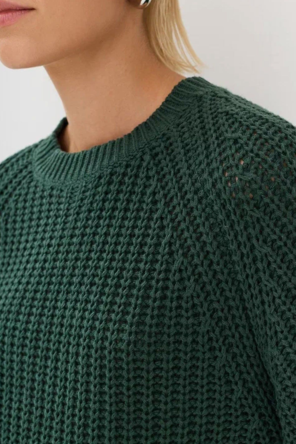 Объемный укороченный свитер крупной вязки, 48р