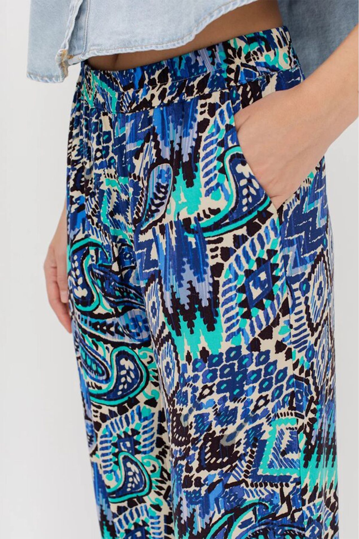 Брюки с ярким этническим принтом, 42р