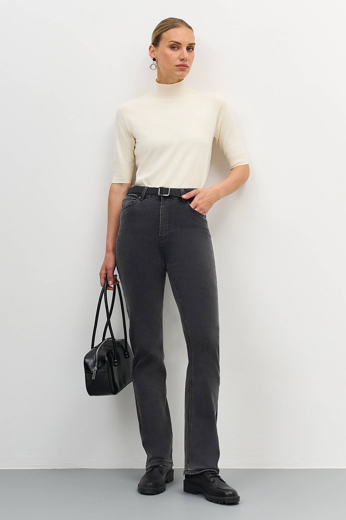 Графитовые джинсы bootcut, 42