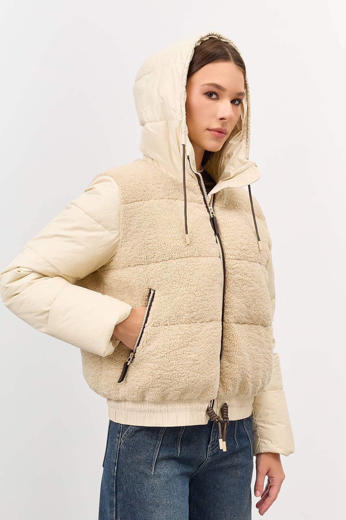 Лимитированная серия комбинированная куртка с искуственным мехом с палантином, 50