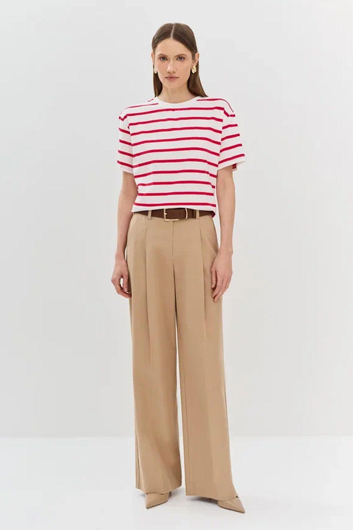 Брюки прямого кроя с мягкими стрелками, 42р