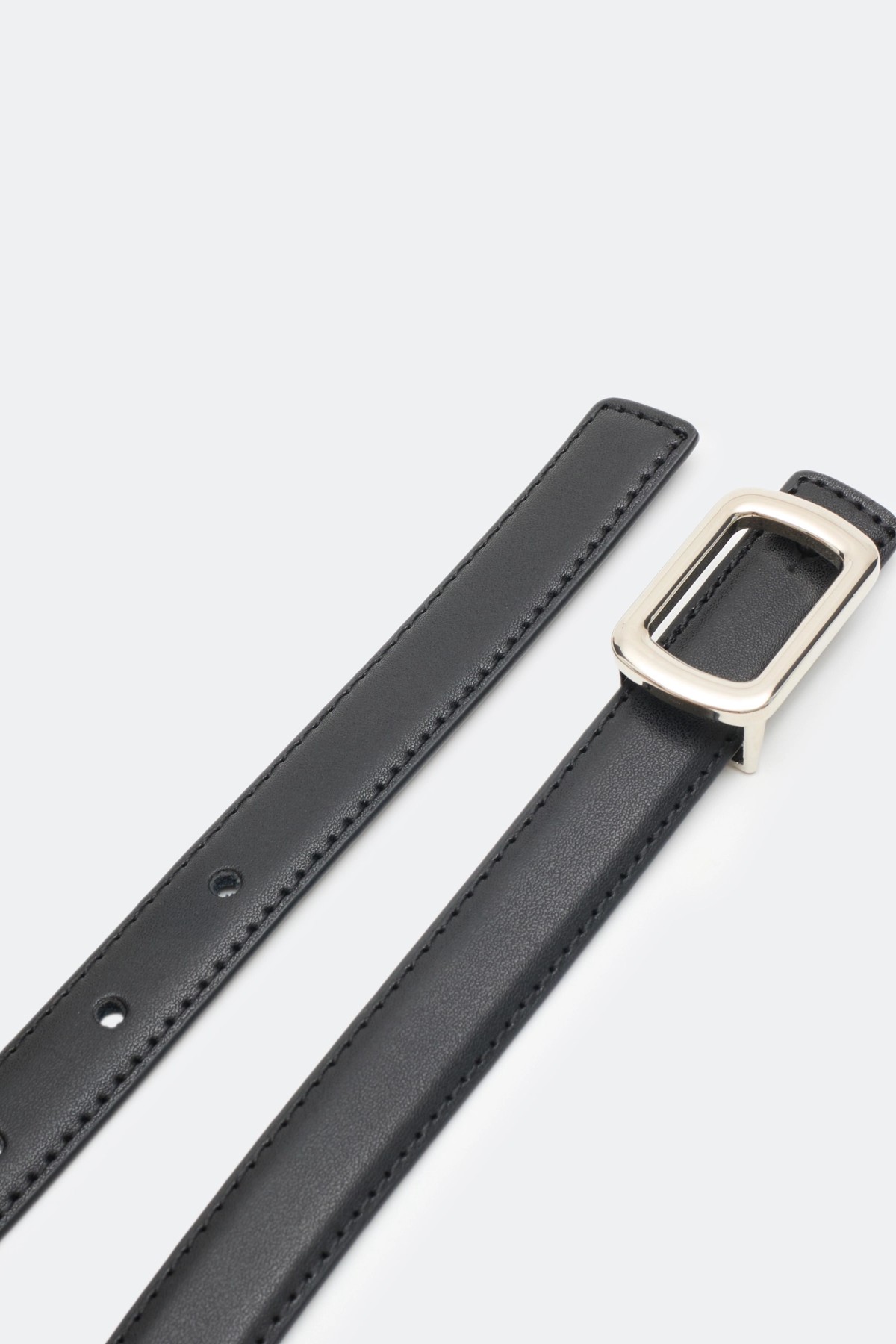 Узкий ремень с закругленной пряжкой, One