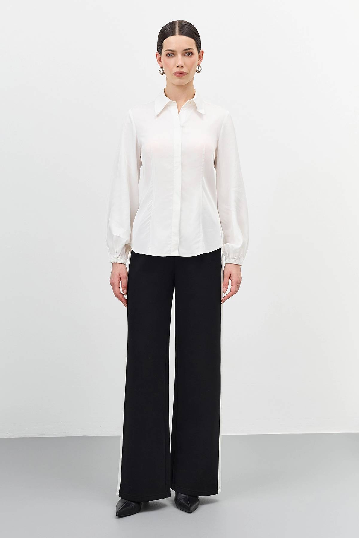 Лимитированная серия блузка с объемными рукавами и ремень, 42