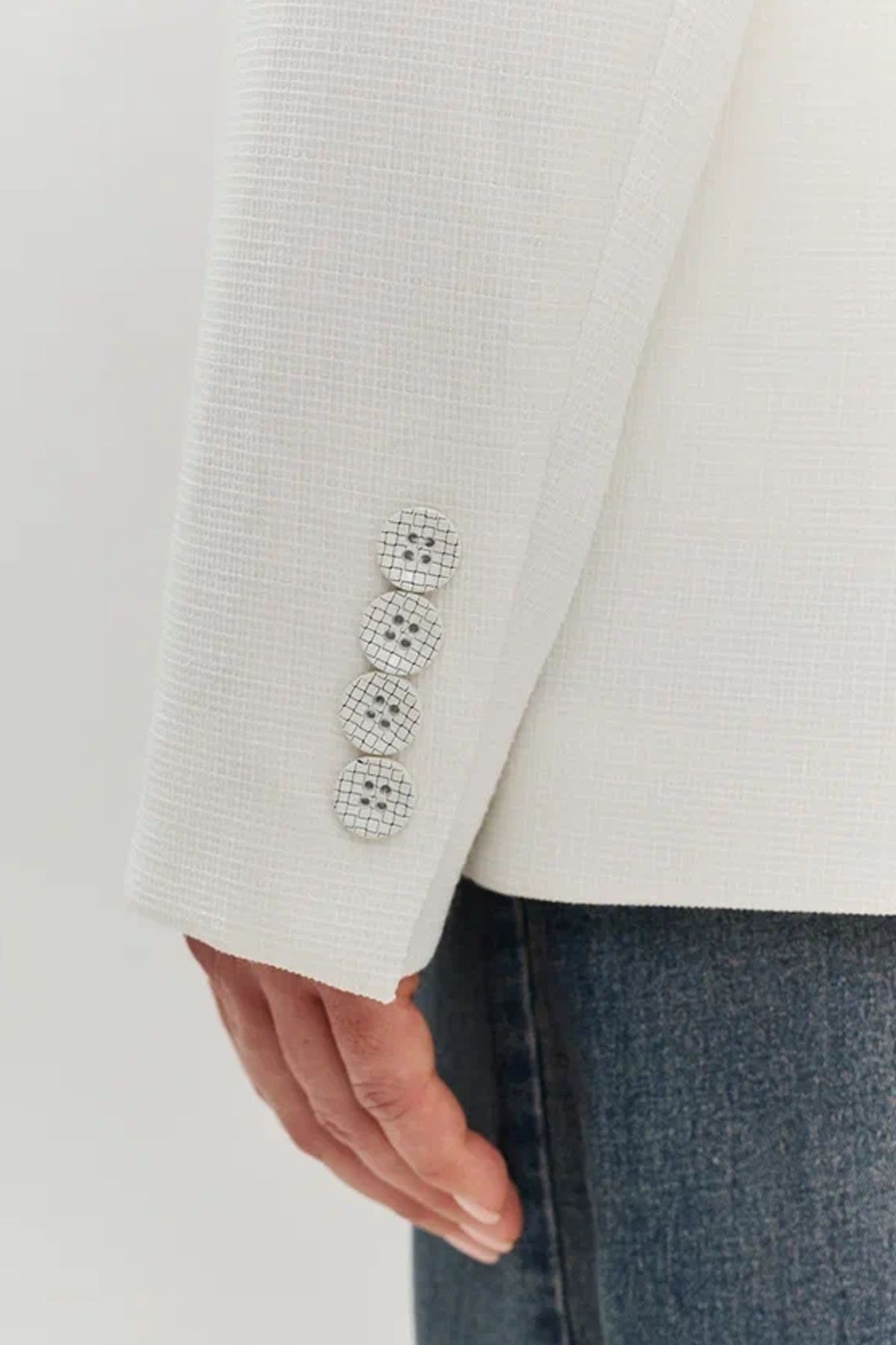 Классический жакет с деликатным люрексом, 52р