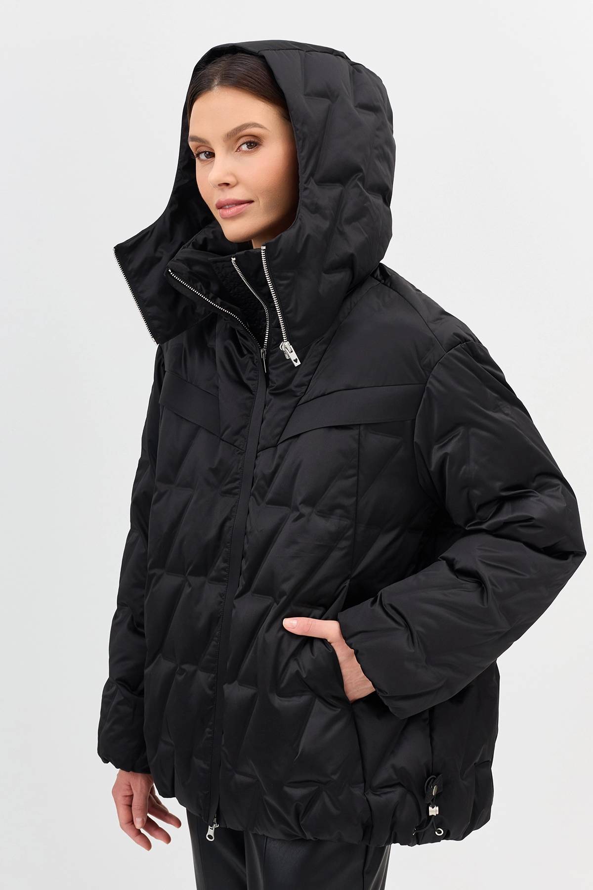 Лимитированная серия куртка черная с атласным эффектом и палантином, 36