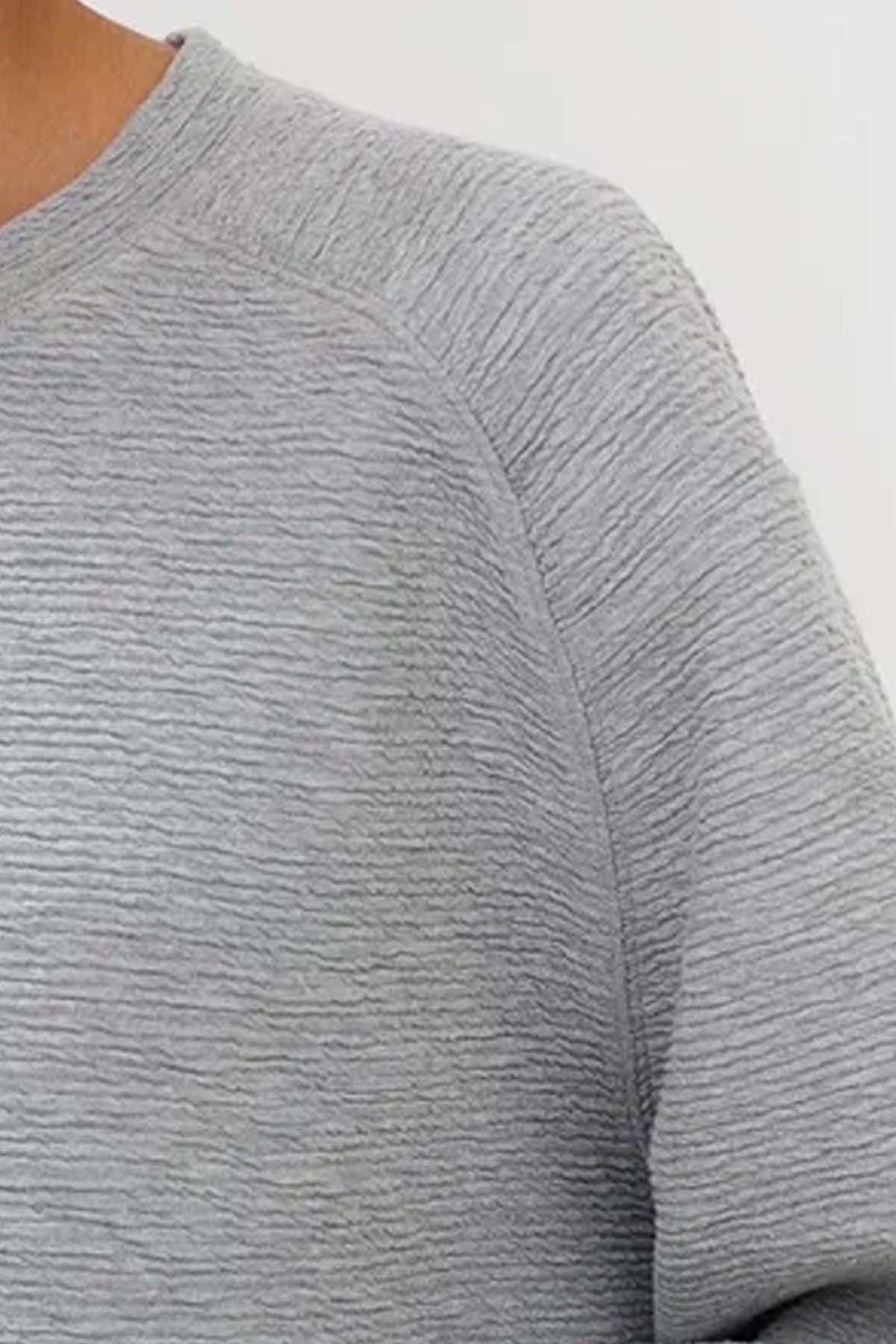 Джемпер-свитшот с фактурной тканью и рукавом реглан, 44р