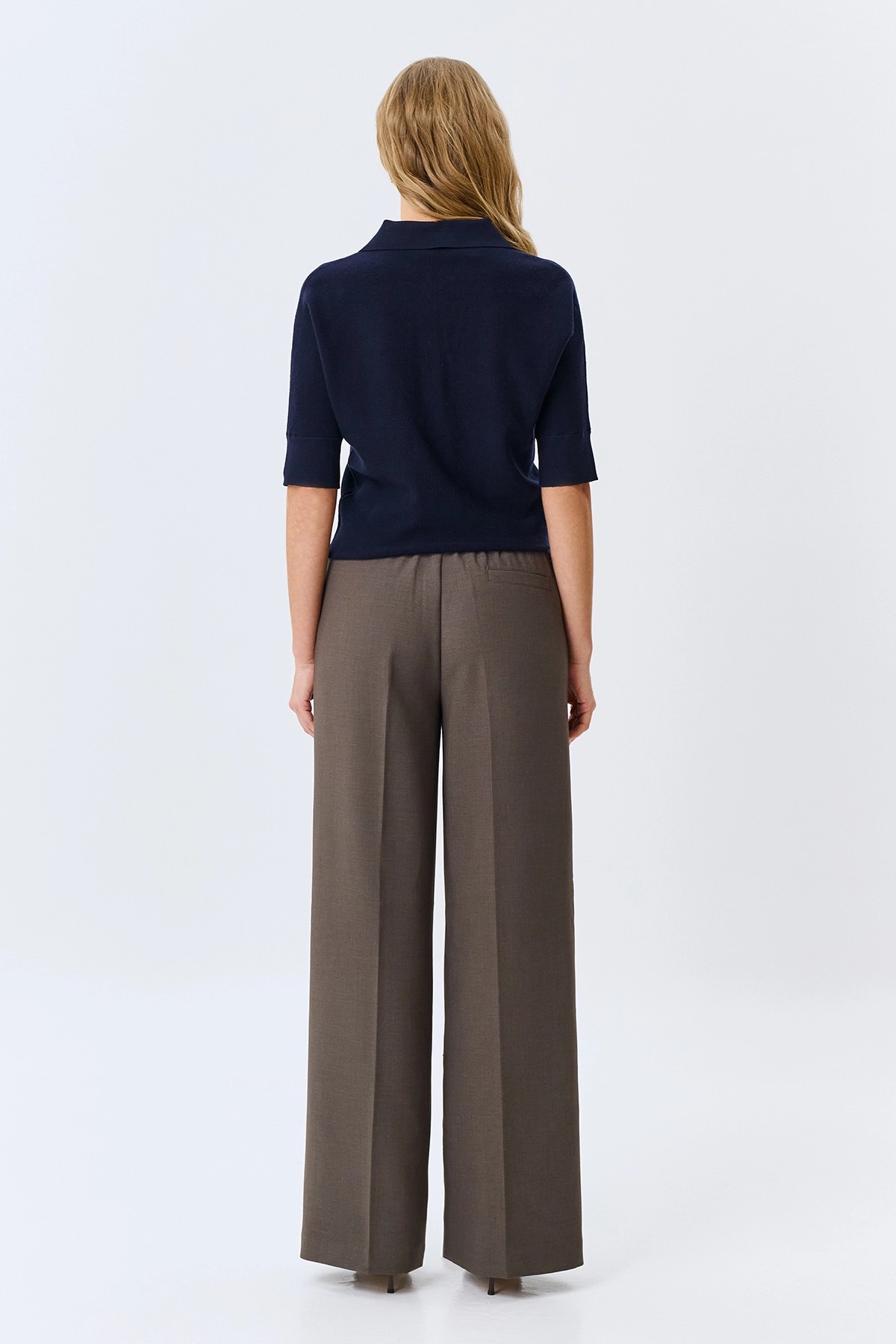 Брюки из смесовой вискозы с мягкими стрелками, 44