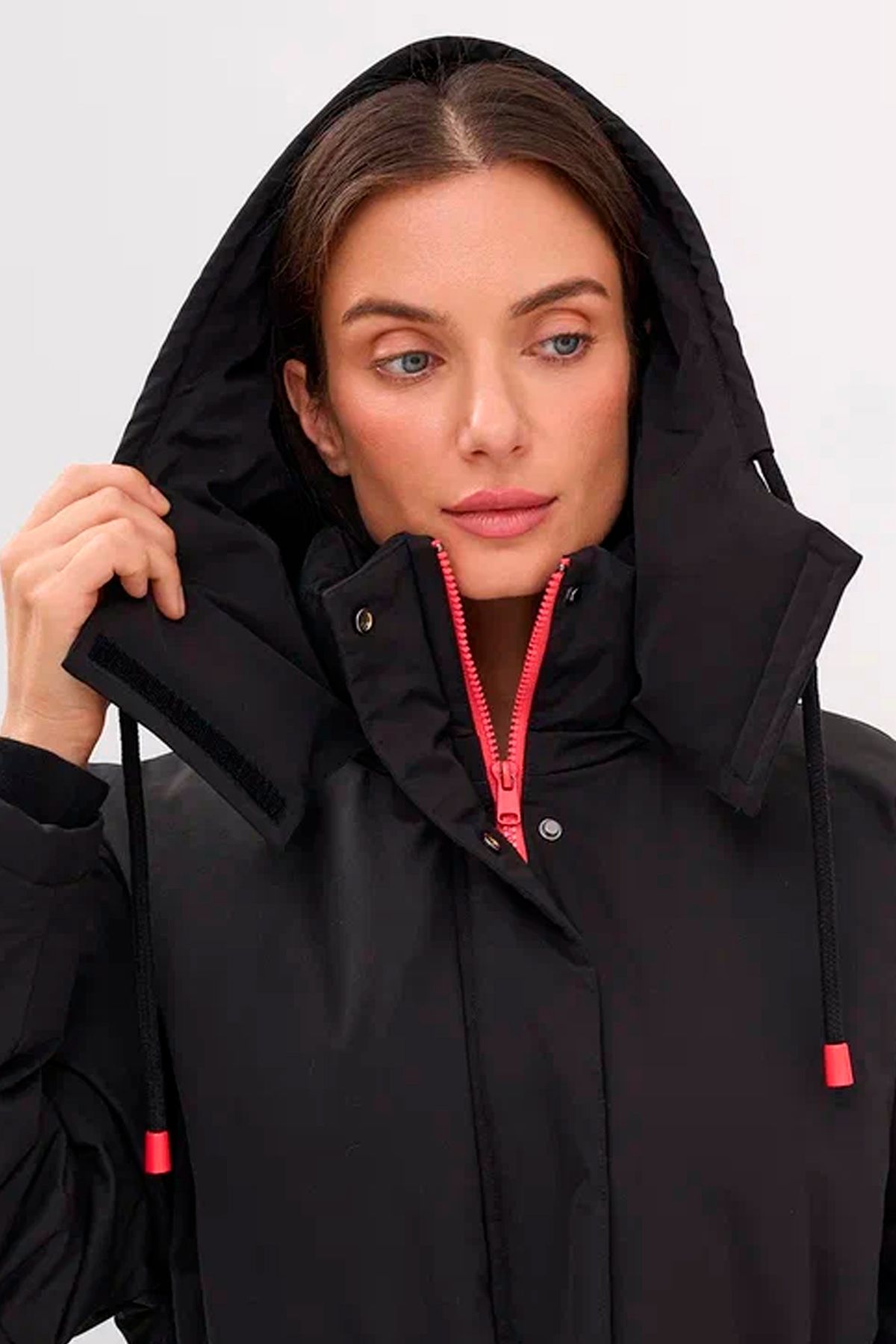 Куртка в спортивном стиле с контрастной отделкой, 46р