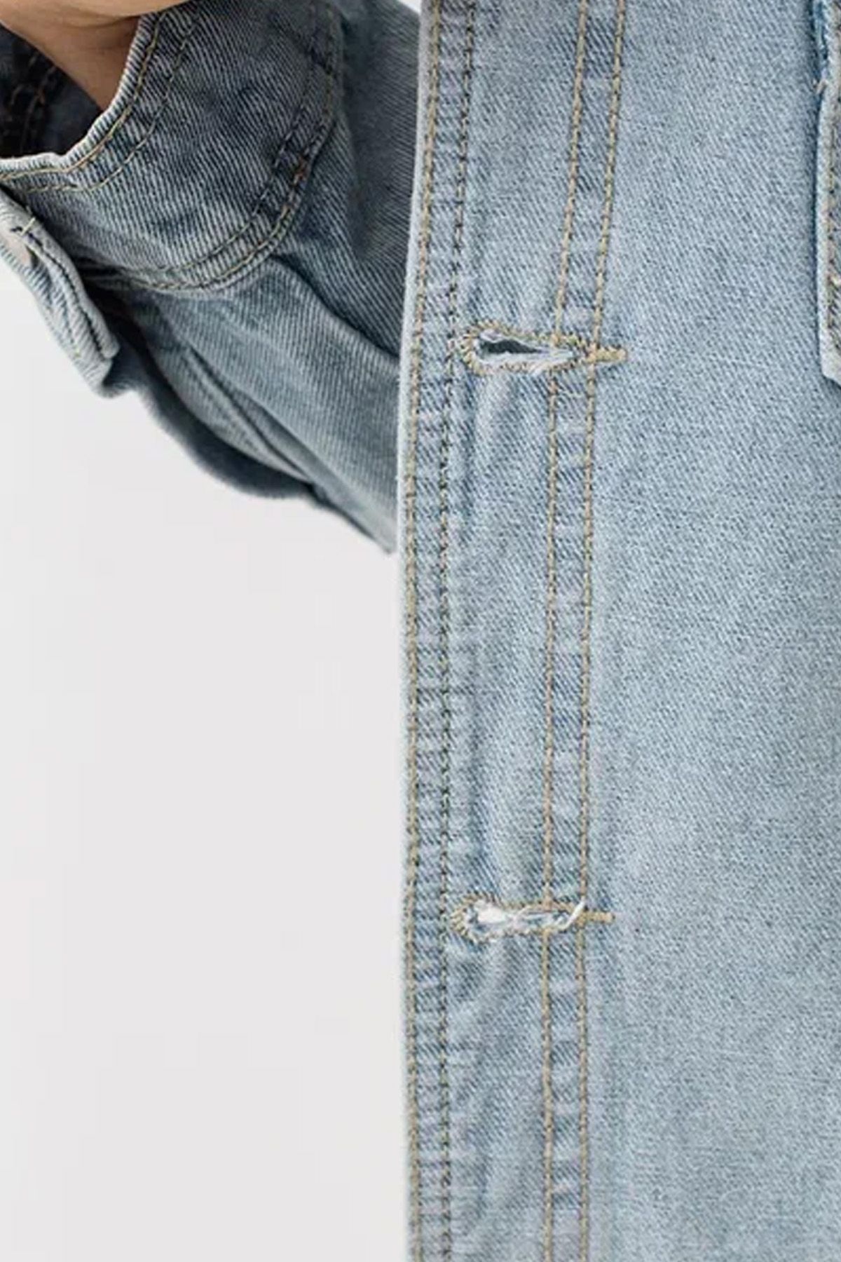 Джинсовый жакет с необработанным нижним краем, 40р