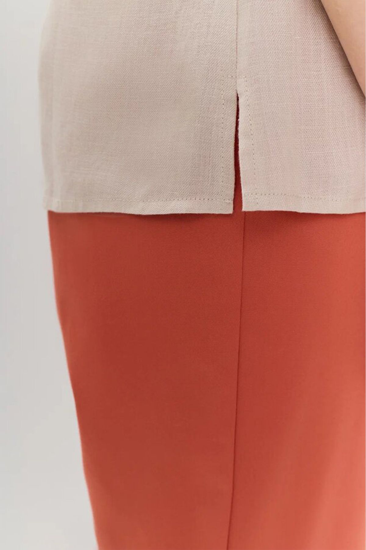 Блузка молочного цвета с коротким рукавом, 44р