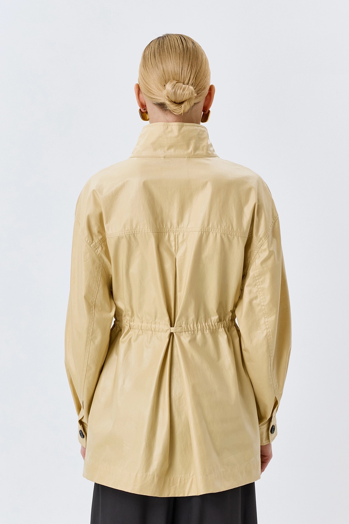 Яркая ветровка из нейлона и хлопка, 48