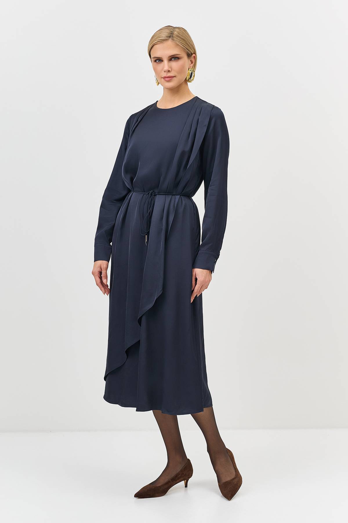 Лимитированная серия платье-миди с драпировкой и палантином, 34