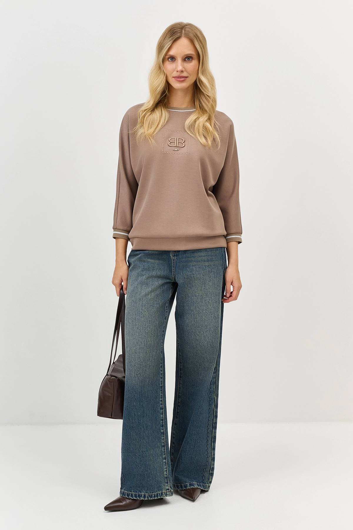 Джемпер с минималистичной вышивкой, 34