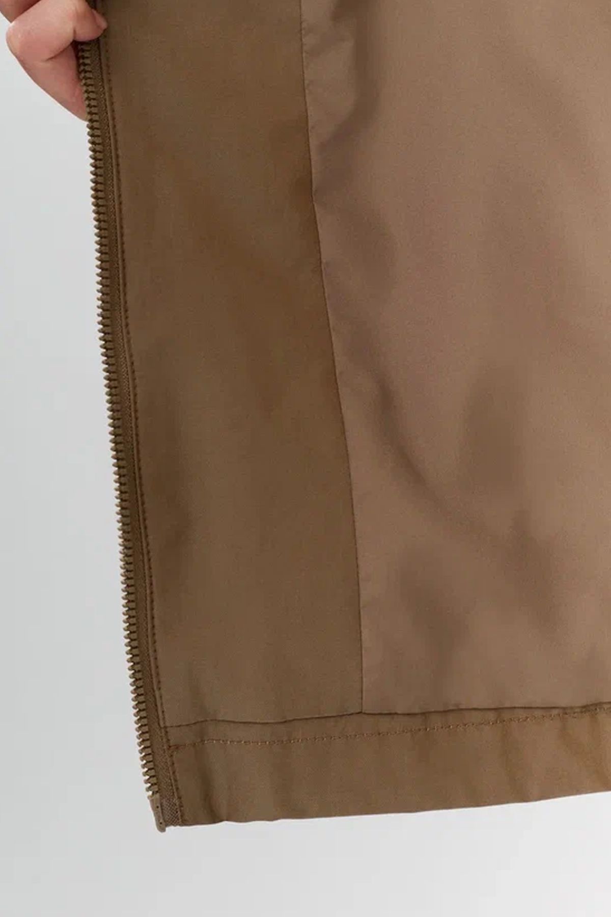 Ветровка в минималистичном стиле свободного силуэта, 40р