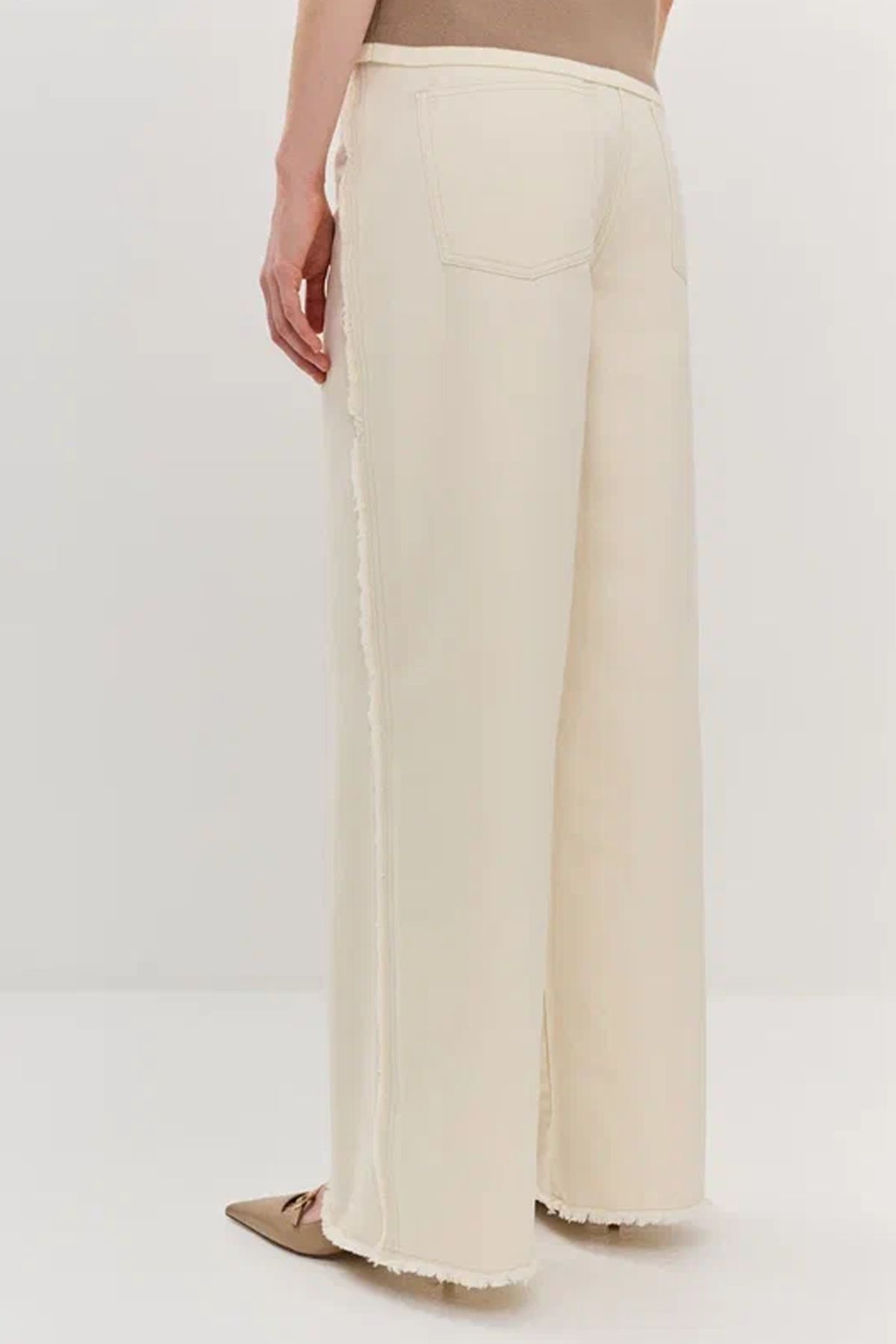 Стильные джинсы с бахромой, 48р