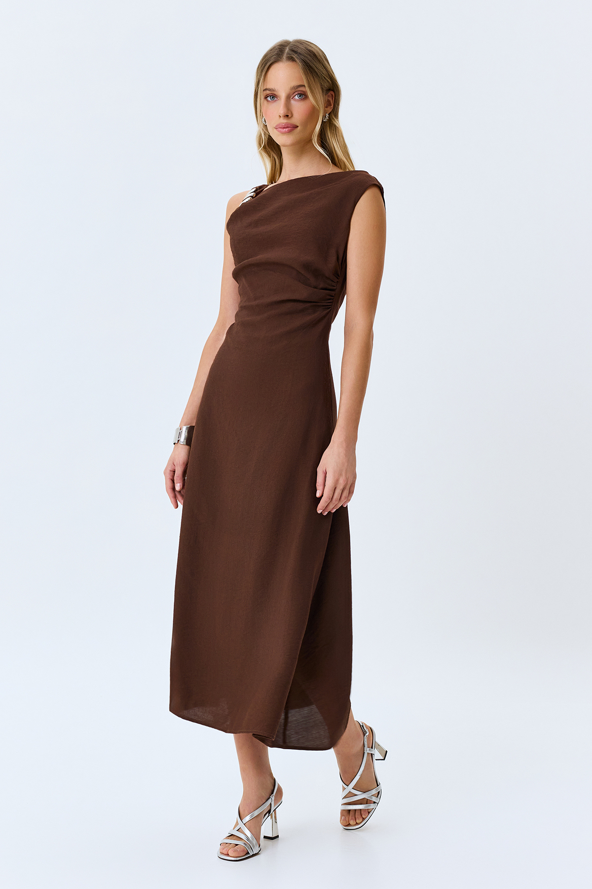 Платье-миди с асимметричным вырезом, 50