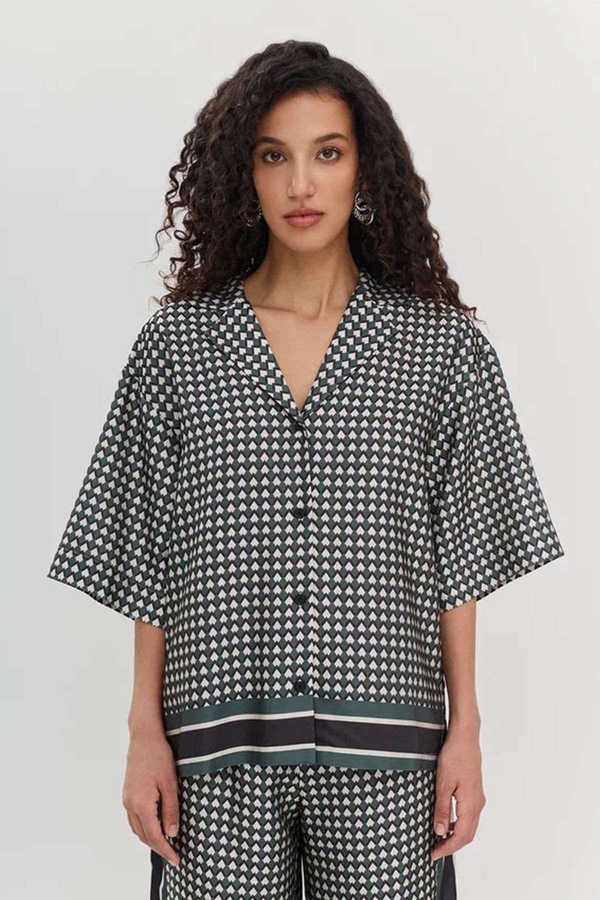 Блузка с эффектным принтом, 48р