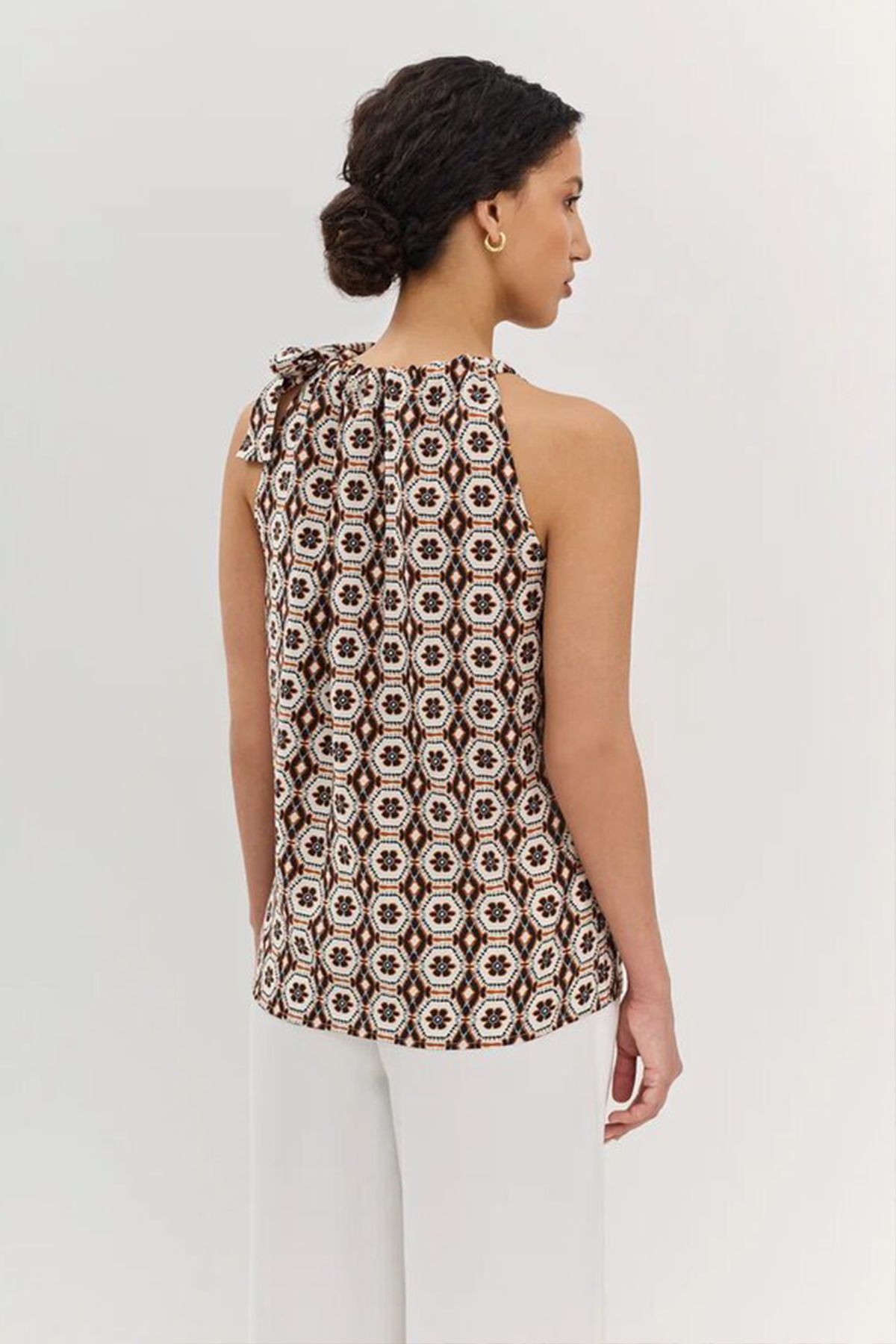 Топ с абстрактным принтом, 50р