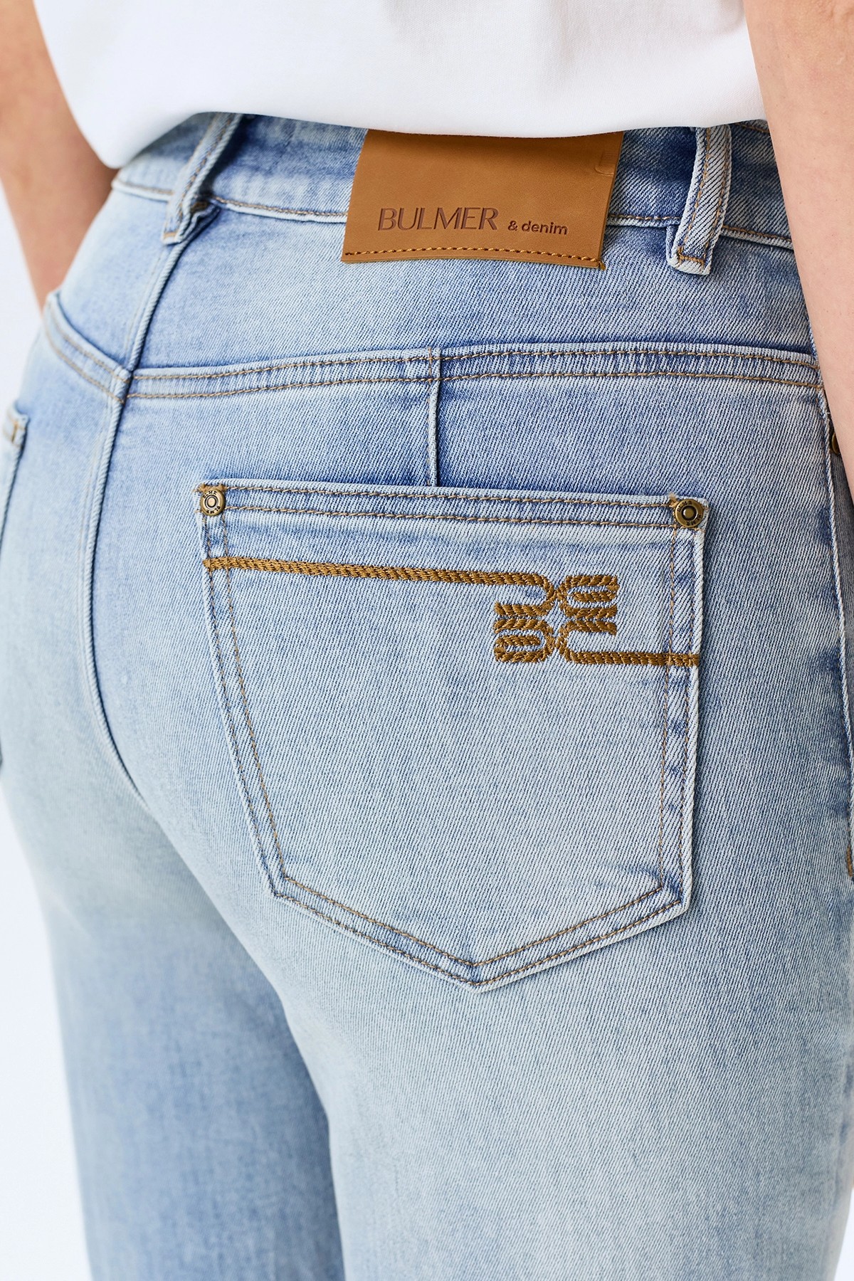 Джинсы Straight fit с мраморной варкой, 44