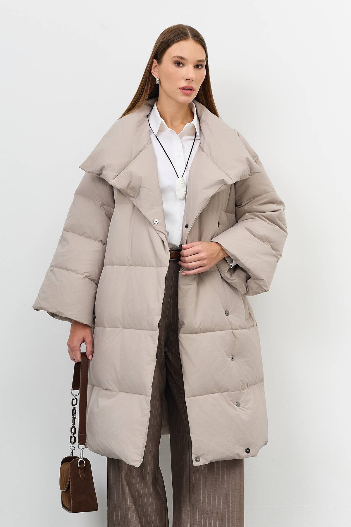 Лимитированная серия пуховое пальто с палантином, 40