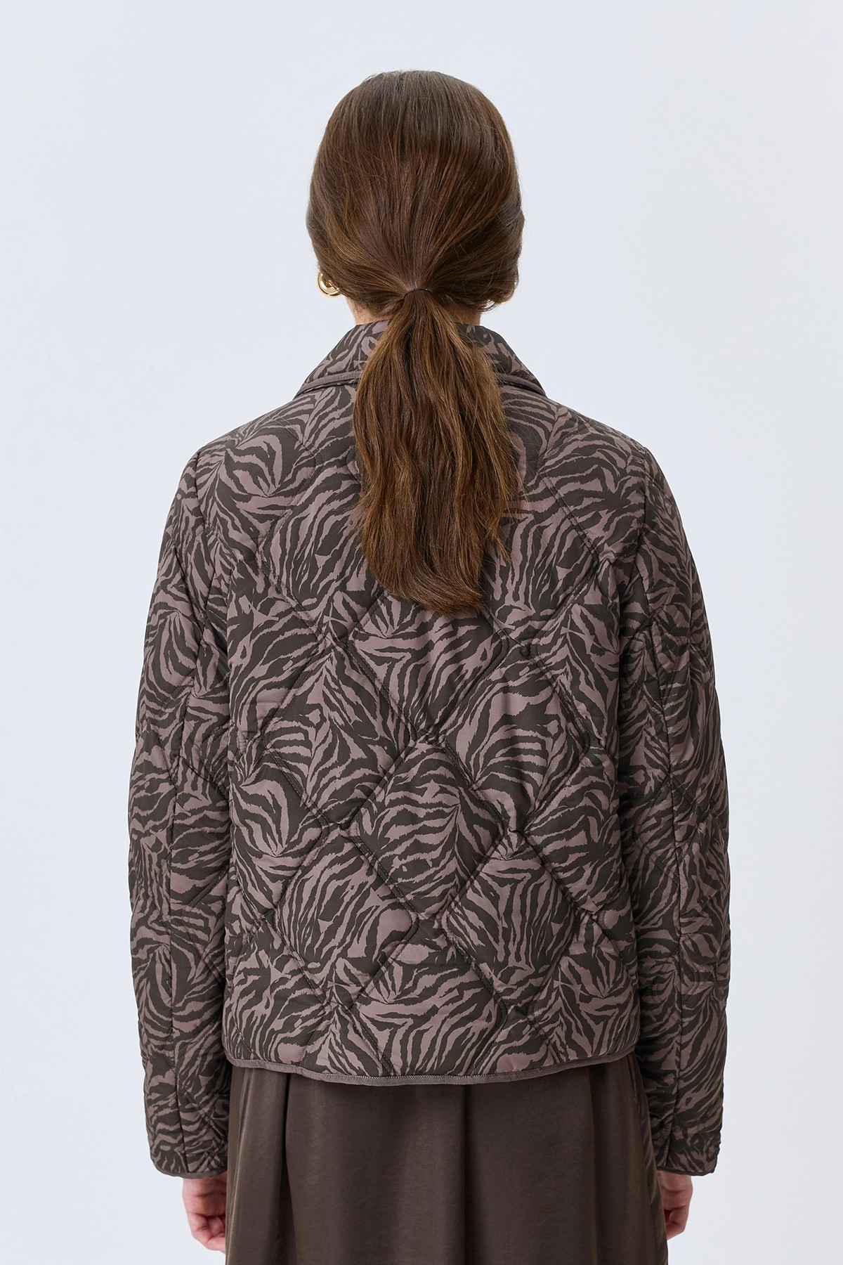 Утепленный жакет с анималистичным принтом, 52