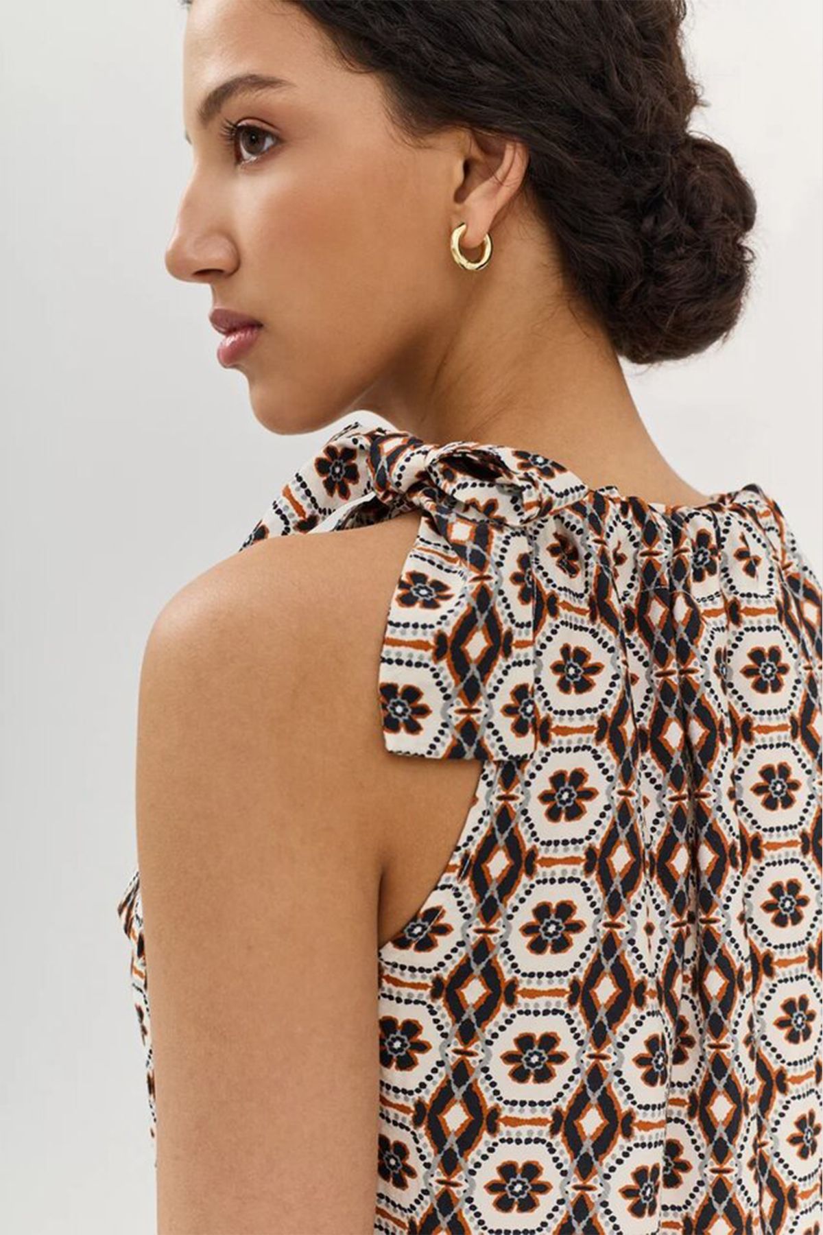 Топ с абстрактным принтом, 50р