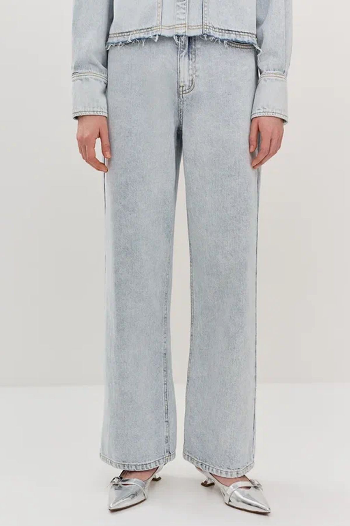 Джинсы свободного кроя, 50р