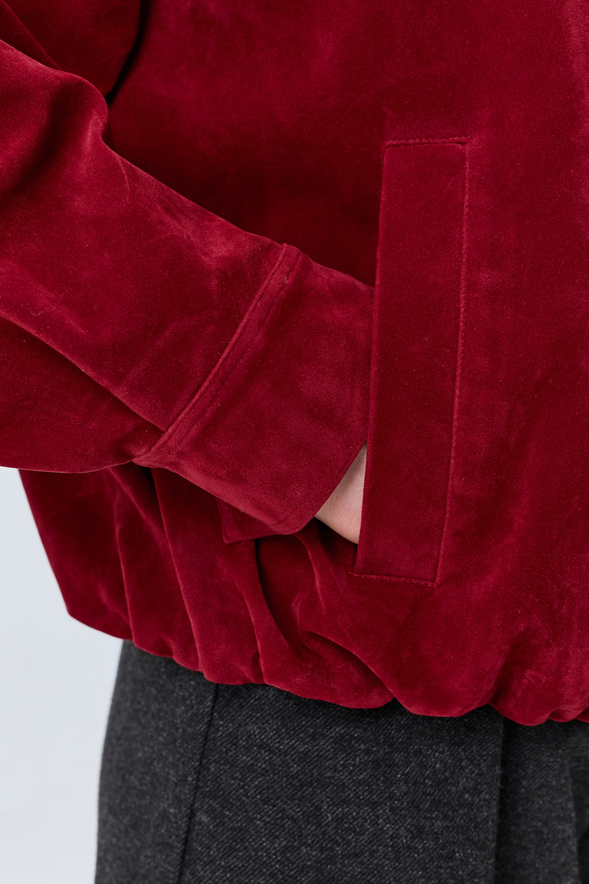 Oversize бомбер из искусственной замши, темно-красный, 50