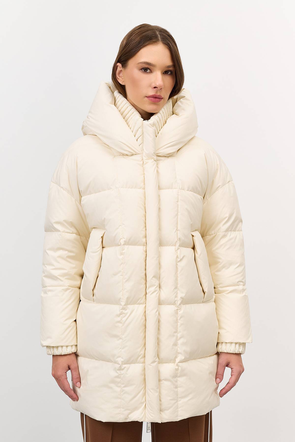 Лимитированная серия укороченный пуховик с акцентным воротником и палантин, 40