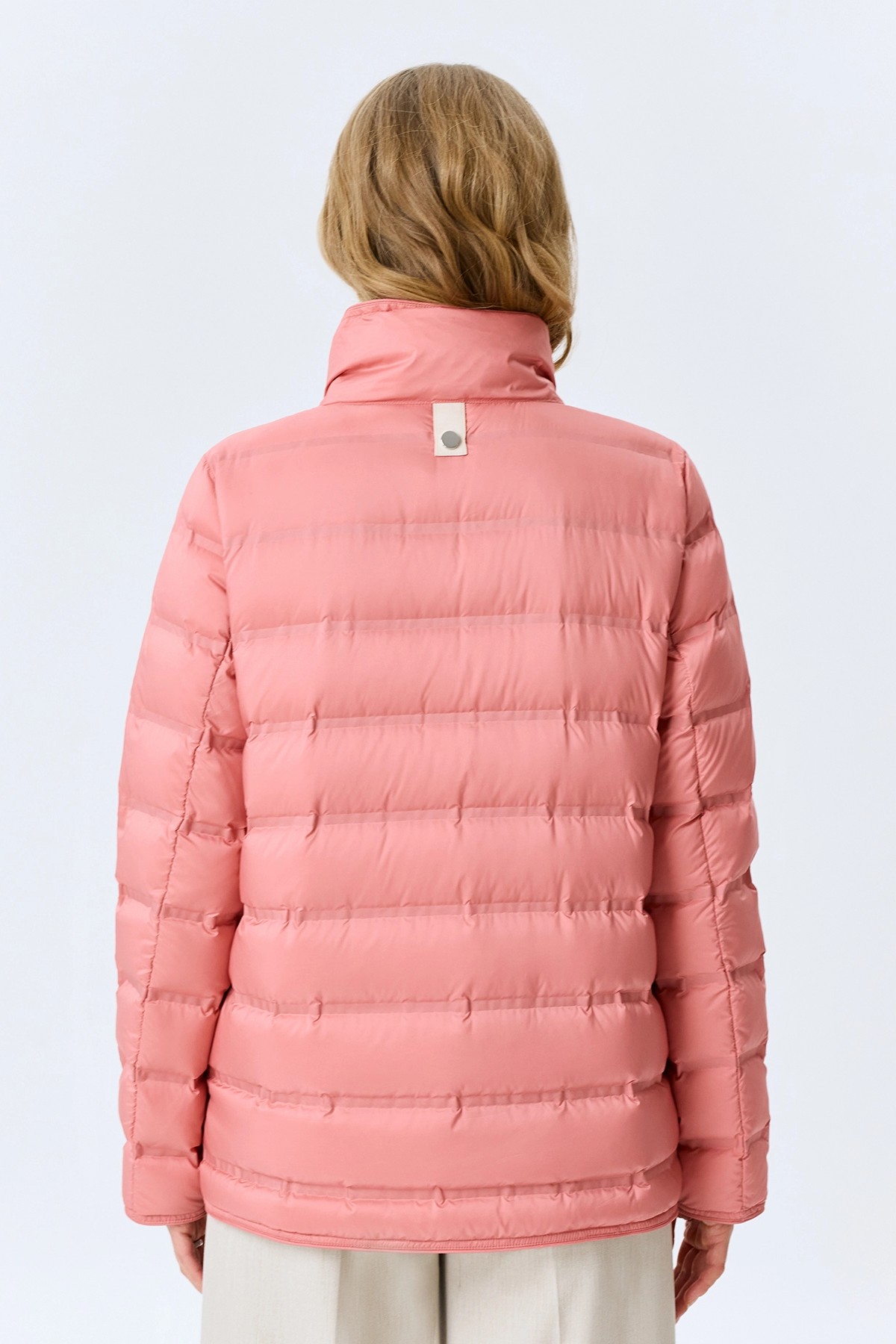 Легкая куртка на натуральном утеплителе, 46