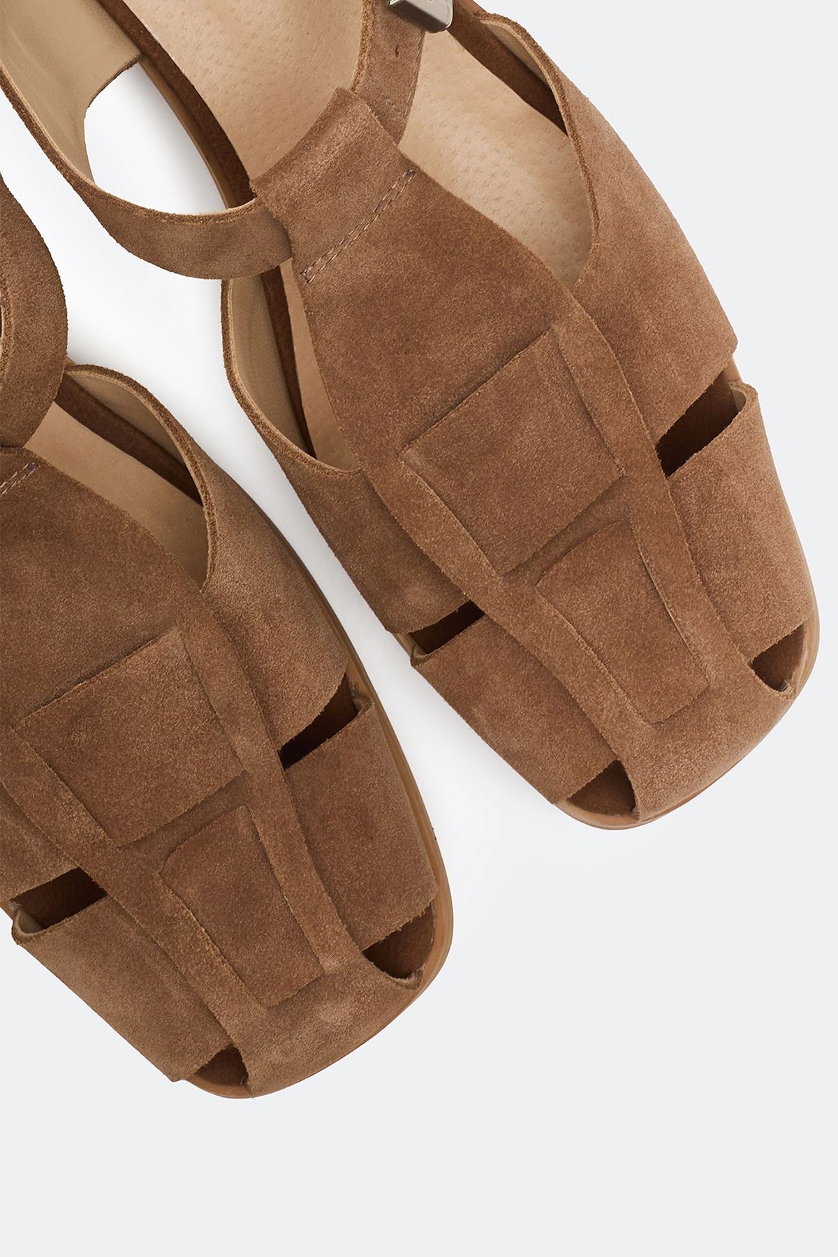 Босоножки из натуральной замши на низком каблуке, 37р