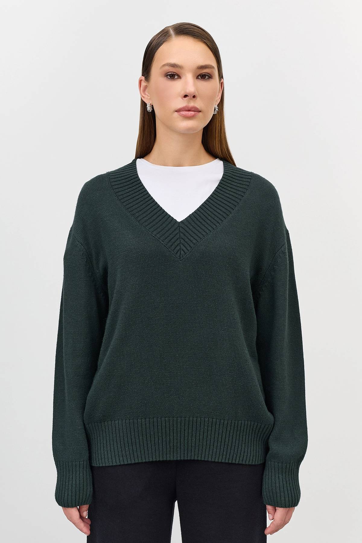 Базовый джемпер с V-образным вырезом, 40