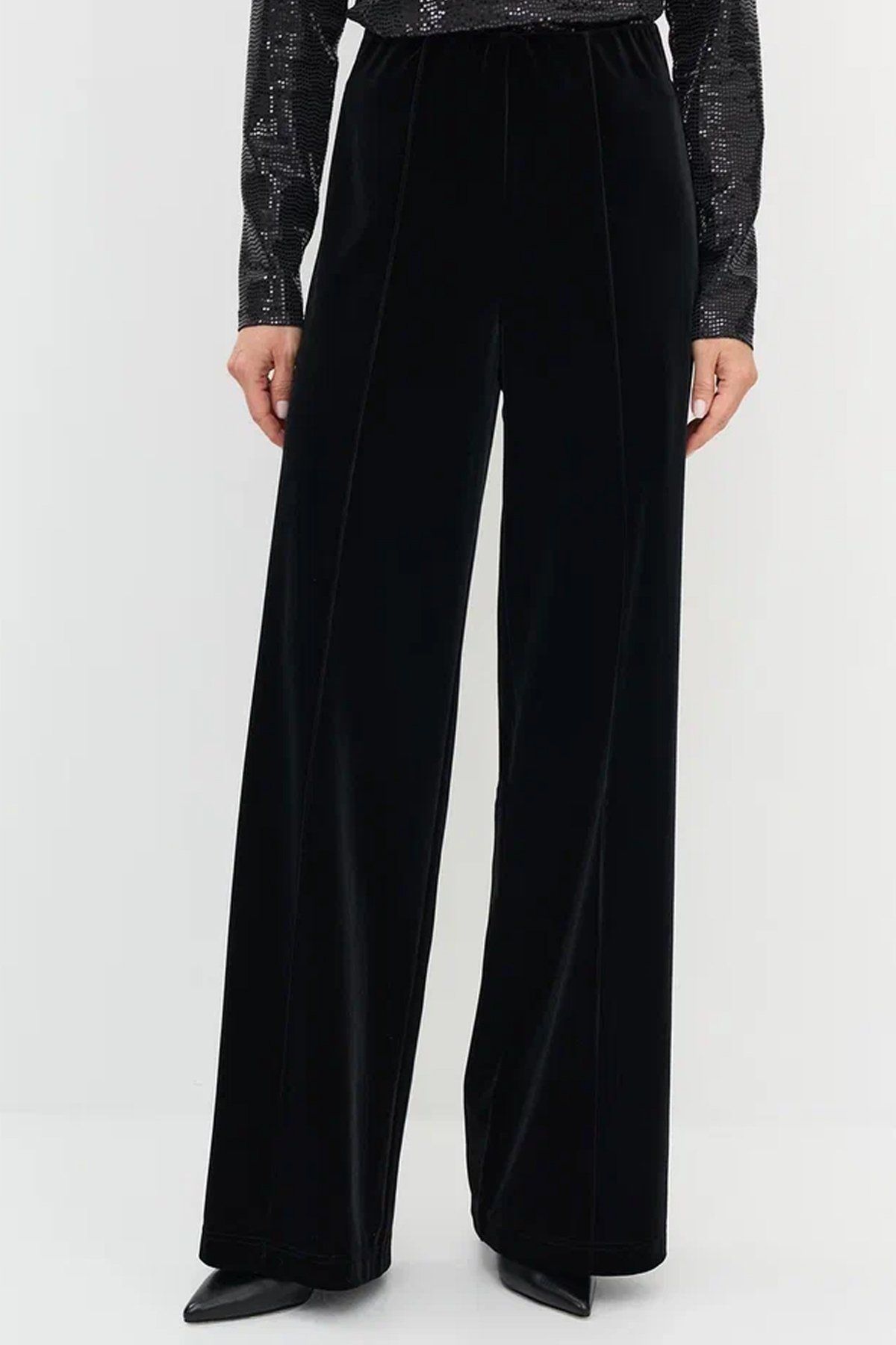 Свободные брюки из бархата со стрелками, 44р